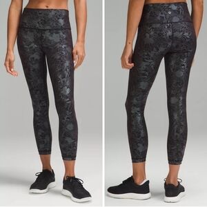 Lululemon Wunder Under Tight 25" Shine size 8 NWT